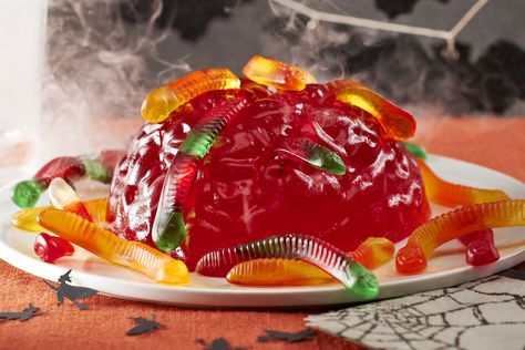 Brain Jello Mold, Brain Jello, Jello Brain, Brain Mold, Halloween Jello, Jello Mold Recipes, Halloween Deserts, Halloween Parejas, Jello Mold