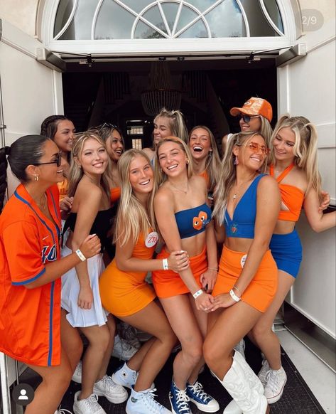 Auburn Tailgate Outfit, Uf Sorority Rush Outfits, Syracuse Tailgate Outfits, Utsa Game Day Outfit, Game Day Inspo Outfit, Game Day Outfit Auburn, College Outfits Florida, Uf Football Game Outfit, Trendy Gameday Outfit