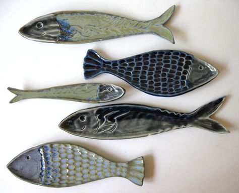 Ceramic Fish Plate, Mud Pies, Clay Fish, The Deep Blue Sea, Sculptures Céramiques, Fish Plate, Keramik Design, Ceramic Fish, Slab Pottery