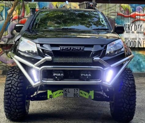 A modified Isuzu V-Cross can have MONSTROUS street presence: 5 examples Toyota Tacoma Bumper, Chassis Fabrication, Car Price, Trophy Truck, Bike Exif, Expedition Truck, Truck Bumpers, Isuzu D Max, Pajero Sport