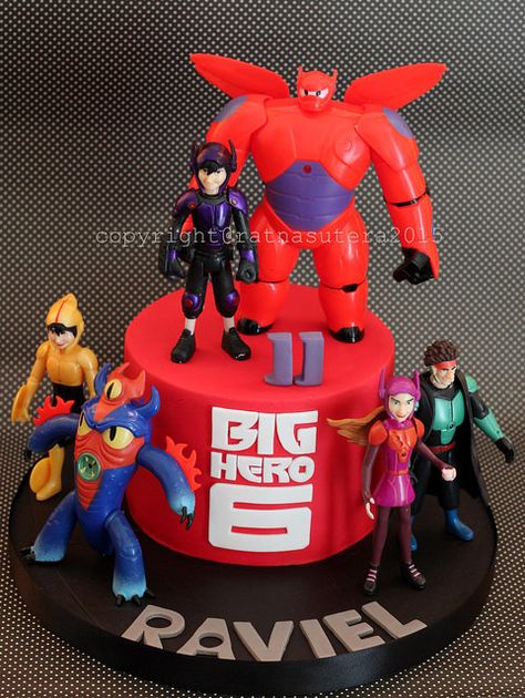 Big Hero 6 Cake | Explore Simply Cupcake's photos on Flickr.… | Flickr - Photo Sharing! Baymax Cake, Big Hero 6 Cake, Baymax Birthday Cake, Baymax Birthday, Big Hero 6 Food, Big Hero 6 Party, Big Hero 6 Birthday Cake, Hulk Birthday, Cupcake Photos