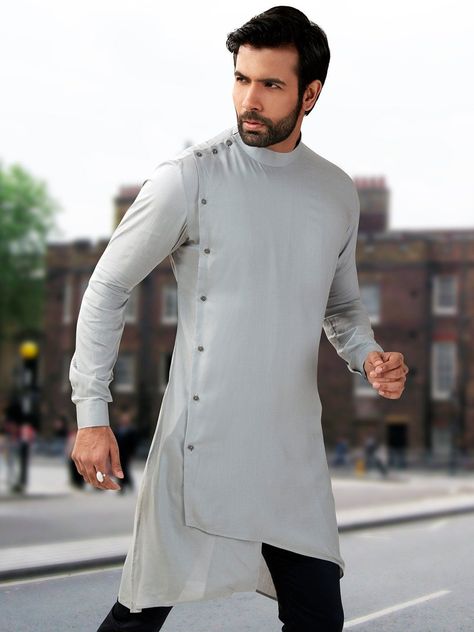 Apart from India there are many countries where wearing Kurta is in trend so if you are also trying to get yourself ready for the wedding party then here is some kurta design 2018 for man which you can check out for yourself. To know more http://bit.ly/2BO8wwb #kurtadesign2018forman #Fashionterest Mens Indian Wear, Boys Kurta Design, Indian Groom Wear, Gents Kurta Design, Gents Kurta, Designer Kurta, Kurta Men, Mens Kurta Designs, Kurta Style