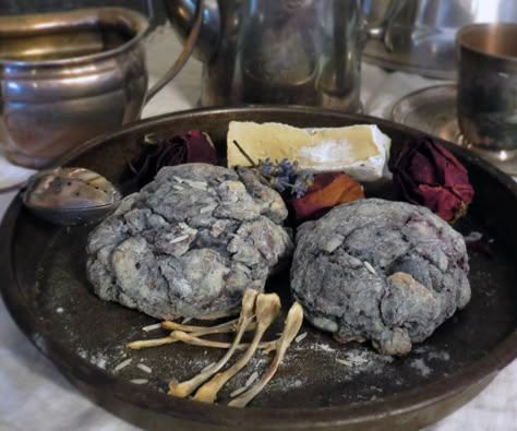 Deathberry Scones look delightfully gruesome and moldy for Halloween or any Gothic themed party, yet taste delicious. The Recipe:3 cup flour + some extra1/2 cup... Shed Exterior, Creepy Food, Halloween Tea Party, Baking Contest, Spooky Snacks, Gross Food, Spooky Food, Halloween Party Dinner, Halloween Appetizers