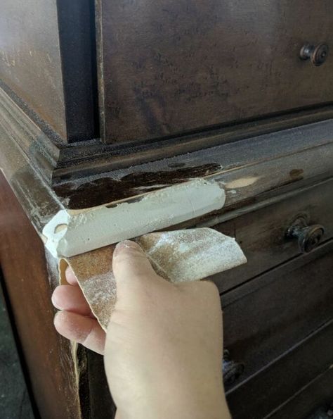 This happens to most of us, we find a stunning piece of furniture, but a corner has been chipped off. Well, here's an easy fix! This solution is great when painting the piece. But if leaving the original finish, it will be difficult to match. You can add a few drops of wood stain to the Bondo as you mix it (this will be lighter), or you could find a paint color similar and paint the Bondo for your final step. First, gather your supplies. You'll need *Bondo *Cooking oil spray *Hot g… Repair Wood Furniture, Diy Furniture Repair, Wood Repair, Furniture Fix, Stem Challenge, Diy Entryway, Vinyl Tablecloth, Furniture Rehab, Wood Filler