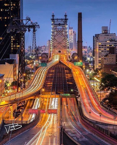 Queensboro Bridge Queensboro Bridge, New York City Photography, Chrysler Building, East River, Queens New York, City That Never Sleeps, Famous Landmarks, Nova York, City Photography