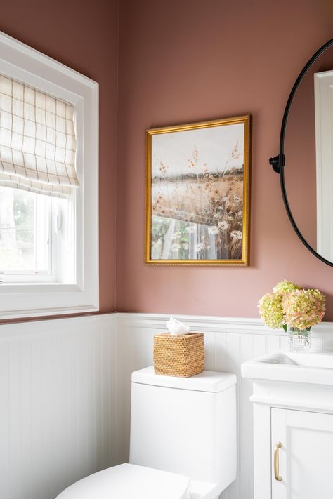 Janet Kwan - Interior & Lifestyle Photographer - Interior: Autumnal-coloured powder room (Sabrina O'Neill + Emily Bazett-Jones) Light Pink Powder Room, Pink And White Powder Room, Mauve Powder Room, Pink Toilet Room, Bright Color Bathroom, Mauve Bathroom, Black Oval Mirror, Pink Powder Room, Rose Bathroom