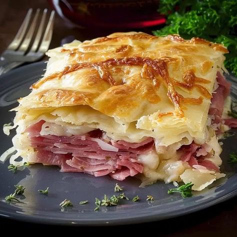 REUBEN CRESCENT BAKE Ruben Crescent Bake, Reuben Crescent Bake, Rueben Crescent Bake, Reuben Bake Recipe, Shredded Corned Beef, Reuben Bake, Reuben Sandwiches, Crescent Roll Crust, Crescent Bake