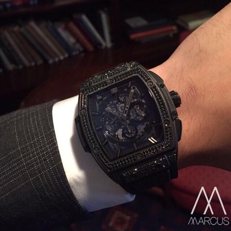 Hublot Spirit Of Big Bang!💥 Pavé set with black diamonds 💎😍 Hublot Spirit Of Bigbang, Hublot Watches, Digital Watch, Casio Watch, Luxury Watches, Bigbang, Black Diamond, Wrist Watch, Mens Accessories