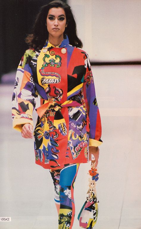 Versace Spring/Summer 1991 | by barbiescanner Pop Art Fashion Clothes, Versace 1990's, Yasmeen Model, Funky Suits, 90s Fashion Denim, Fashion Pop Art, 90s High Fashion, Pop Art Clothing, 90s Fashion Outfits Hip Hop