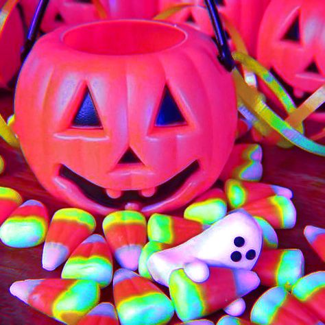 halloween! Halloween Candy Aesthetic, Halloween Episodes, Neon Colors, Neon, Halloween, Color