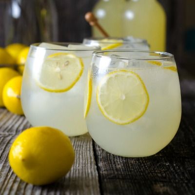 Whey Lemonade Recipe, Fermented Lemonade, Probiotic Soda, Probiotic Lemonade, Recipes With Lemon, Chai Cake, Honey Lemonade, Lacto Fermented, Homemade Soda