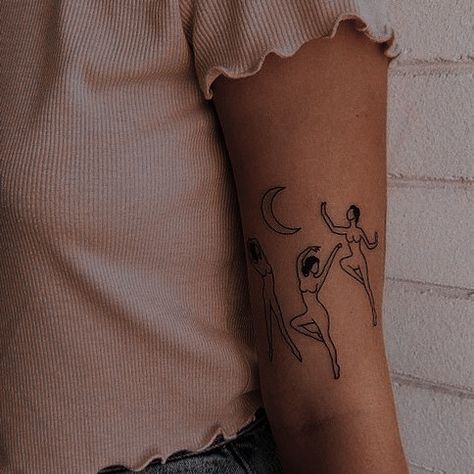 Dancing Witches, Fate Tattoo, Dance Tattoo, Birthday Tattoo, Circle Tattoo, Queen Tattoo, Gold Tattoo, Delicate Tattoo, Old Tattoos