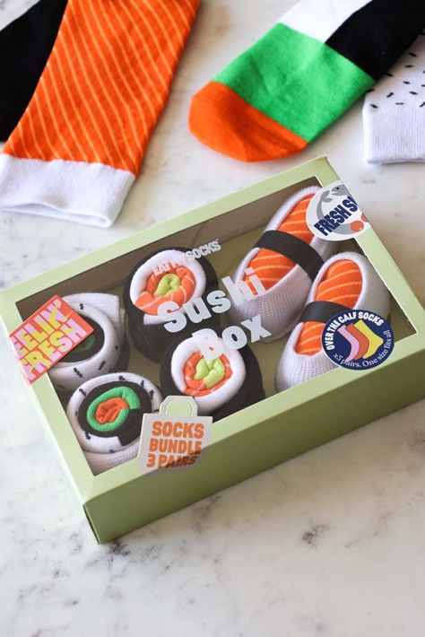 Sushi Box Set Of 3 Socks Sushi Box Design, Socks Packaging Ideas, Dm Inspiration, Plastic Packaging Design, Packing Idea, Sushi Socks, Sushi Box, Food Socks, Clever Packaging