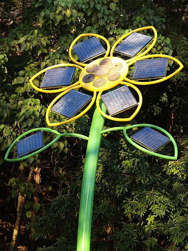 Solar Tree, Solar Energy Diy, Monocrystalline Solar Panels, Solar Energy Panels, Solar Roof, Best Solar Panels, Photovoltaic Panels, Solar Projects, Solar House