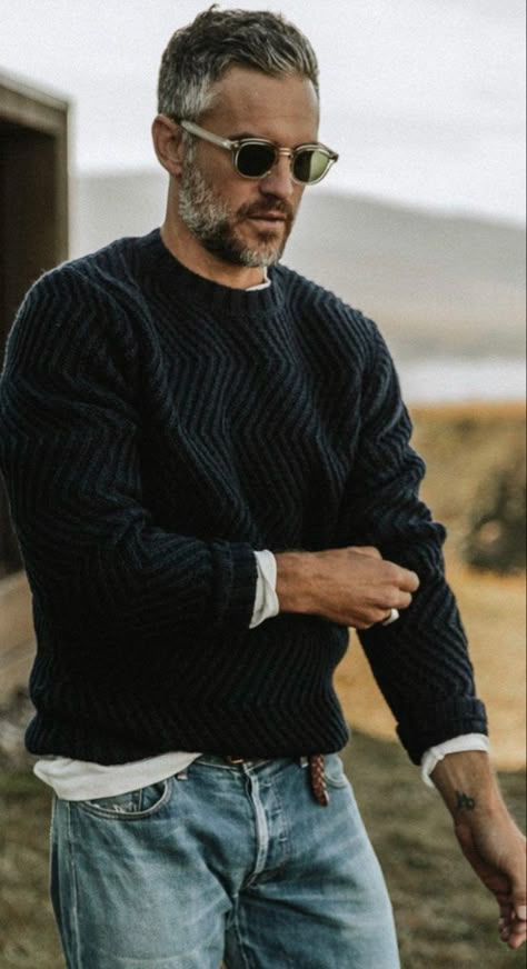 Wave Sweater, Older Mens Fashion, Look Jean, Formal Men Outfit, Taylor Stitch, Solid Color Sweater, Pullover Sweater Men, Slim Sweater, Textured Sweater