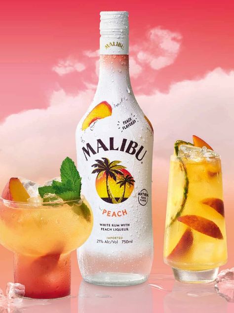 Malibu Peach Rum Punch - Malibu Drinks Simple Drinks With Malibu Rum, Malibu Peach Drinks, Malibu Peach Rum Drinks, Mix Drink With Malibu Rum, Malibu Peach Rum Drinks Recipes, Pina Colada Malibu, Pineapple Soaked In Malibu Rum, Peach Rum, Malibu Cocktails