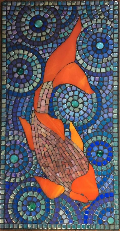 Yoga Bathroom, Mosaic Sea Life, Mosaic Leaves, Fish Mosaic, Outside Wall Art, Mosaic Birdbath, Mosaic Background, Mosaic Art Diy, Mosaic Garden Art