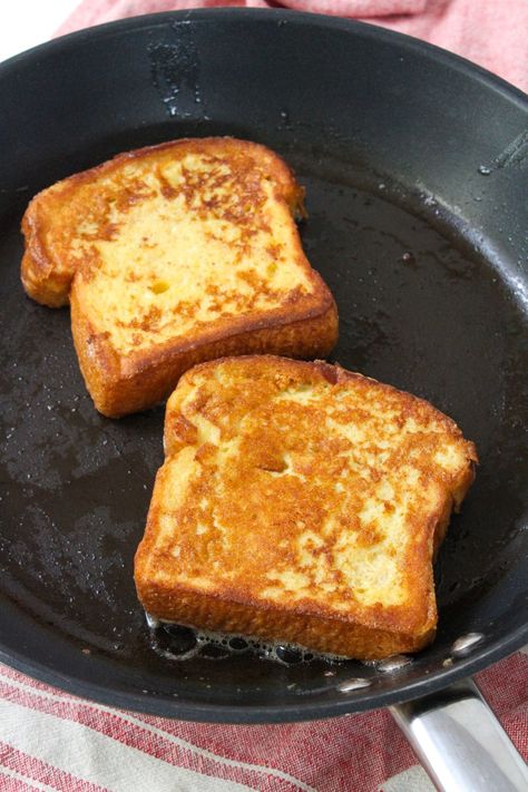 Almond Milk French Toast, Challah French Toast Recipe, Buttermilk French Toast, Dairy Free French Toast, Challah French Toast, Bananas Foster French Toast, Family Breakfast Recipes, Easy French Toast Recipe, Almond Milk Recipes