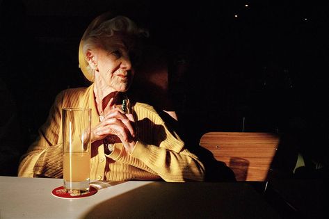 Saul Leiter, William Eggleston, Film Inspiration, Magnum Photos, Cinematic Photography, Documentary Photography, Chiaroscuro, Street Photo, 인물 사진