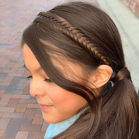 Parisian Princess: Regal Hairstyles Fit for a Queen Swim Hairstyles, Easy Little Girl Hairstyles, Girl Hair Dos, Girls Hairstyles Easy, Fishtail Braid, Girls Braids, Hair Videos Tutorials, Braided Headband, Easy Ideas