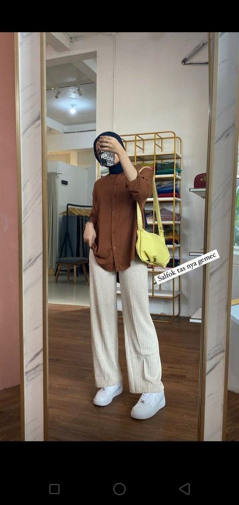 Kuliah Outfit, Ootd Ngampus, Outfit Ngampus, Outfit Hijab Casual, Rok Outfit, Ootd Hijab Casual, Muslim Outfits Casual, Hijab Style Casual, Hijabi Fashion Casual