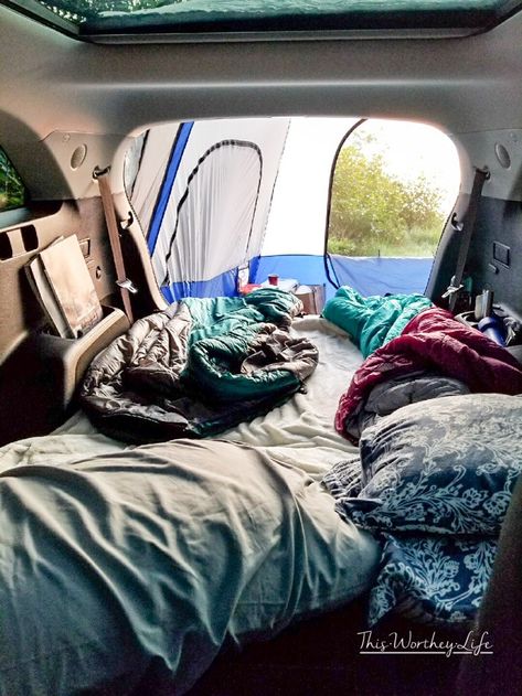 SUV Camping In The Kia Sorento Camping In 4runner, Kia Soul Car Camping, Diy Suv Tent, Camping In Suv, Hatchback Camper, Suv Hacks, Car Glamping, Nature Girlie, 4runner Camping