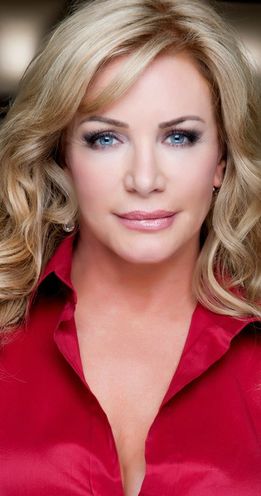 Shannon Tweed Gene Simmons Family Jewels, Shannon Tweed, Gene Simmons, Canadian Actresses, 50 Shades Of Grey, Long Blonde Hair, Hollywood Celebrities, Red Shirt, Hottest Celebrities