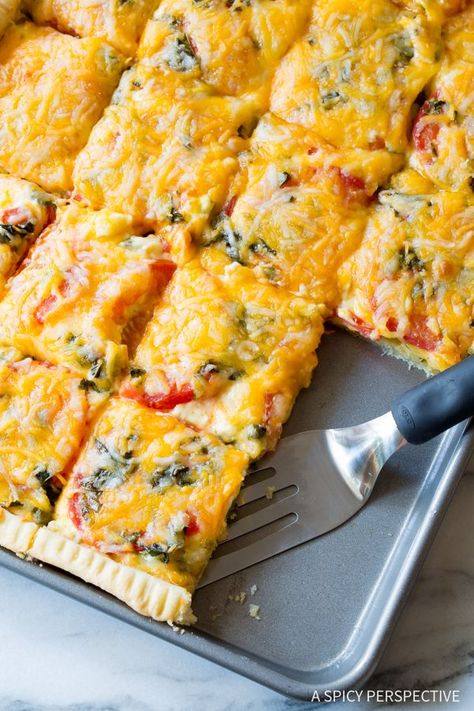 Cheesy Southern Tomato Slab Pie Recipe Pies Savory, Southern Party, Seasoned Vegetables, Slab Pie Recipes, Southern Tomato Pie, Tomato Pie Recipe, Pub Grub, Slab Pie, A Spicy Perspective