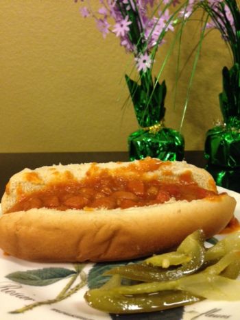 Chili Dogs - Estilo Monterrey Chilli Dogs, Hot Dog Chili, Easy Foods, Chili Dogs, Easy Food, Mexican Food, Pork Recipes, Fun Easy, Hot Dog Buns