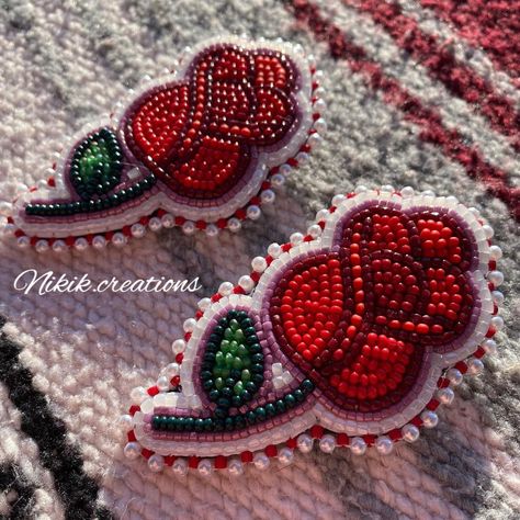 Nikik🌈 | 🥀I myself am strange and unusual🥀 🕷SOLD!🕷 Made with size 3 cut beads, size 11 seed beads, size 11 delicas. Has posts! #nativebling… | Instagram Lakota Beadwork, Caribou Tufting, Indigenous Style, Fancy Shawl, Beading Designs, Beautiful Beaded Earring, Seed Bead Jewelry Patterns, Strange And Unusual, Stitch Earrings