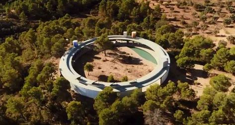 BBC's The World's Most Extraordinary Homes goes to Spain | Daily Mail Online Caroline Quentin, Most Extraordinary Homes, Extraordinary Homes, Casa Club, Architecture Artists, Round Building, Underground Homes, Spanish Architecture, Amazing Buildings