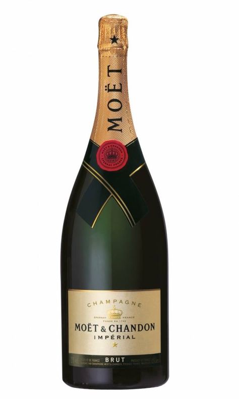 How to Drink Champagne the Correct Way Champagne Region France, Champaign Bottle, Champagne Moet, Flower Farms, Moet Chandon Champagne, Bottle Cake, Best Champagne, Champagne Region, Bottle Images