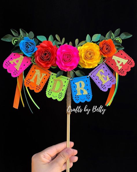 Mexican Cake Topper Fiesta Party, Mexican Fiesta Centerpieces Ideas, Cantaritos Flower Centerpieces, Cricut Mexican Fiesta, Cricut Fiesta Decorations, Mexican Fiesta Cake Birthday, Paper Centerpieces Diy, Fiesta Centerpieces Mexican, Party Paper Decorations