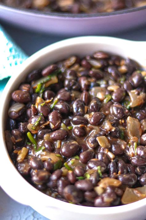 Mexican Black Beans https://www.savorythoughts.com/mexican-black-beans/ Mexican Black Beans Recipe, Desserts Mexican, Rice Tacos, Recipes Enchiladas, Black Beans Recipe, Mexican Black Beans, Mexican Desserts, Bean Chili Recipe, Freezer Recipes