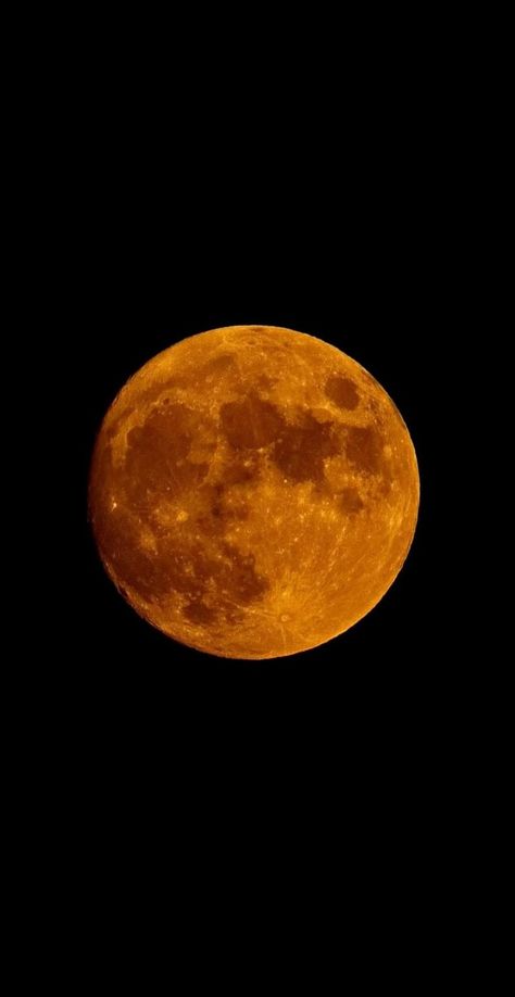 Orange Moon Wallpaper, Orange Moon Aesthetic, Full Moon Photography, Moon Orange, Moon And Stars Wallpaper, Wallpaper Whatsapp, Sun Aesthetic, Orange Moon, Wallpaper Landscape