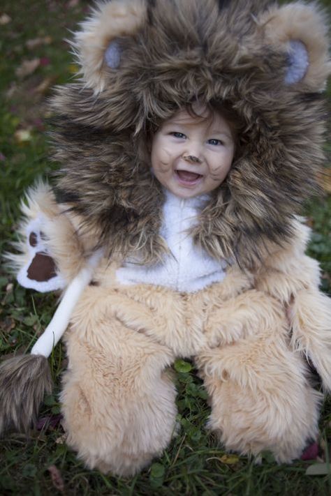 The+costume+is+made+by+me+for+my+7+month+old+son+Leo.+I+thought+it+would+be+fun+for+him+to+literally+be+a+leo/lion+for+his+first+Halloween.+This+turned+out+to+be+quite+a+project!+You+can+read+the... Baby Lion Costume, Lion Costumes, Lion Sleeps Tonight, Old Halloween Costumes, Ringmaster Costume, Kid Costume, The Lion Sleeps Tonight, Carnaval Costume, Lion Costume