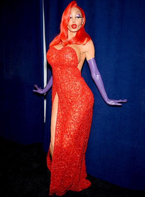 Klum, 42, dressed as Jessica Rabbit, the iconic bombshell from Who Framed Roger Rabbit, complete with overswelled lips, hips and hair. Heidi Klum Halloween Costumes, Jessica Rabbit Halloween, Heidi Klum Halloween, Heidi Klum Halloween Costume, Epic Halloween Costumes, 2015 Halloween Costumes, Rabbit Halloween, Iconic Halloween Costumes, First Halloween Costumes