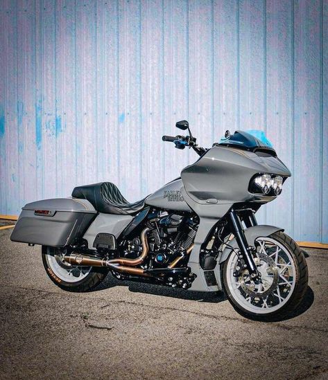 Tourer Motorcycles, Harley Bagger, Street Glide Harley, Custom Motorcycles Harley, Bagger Motorcycle, Road Glide Custom, Harley Davidson Baggers, Road Glide Special, Motorcycle Ride