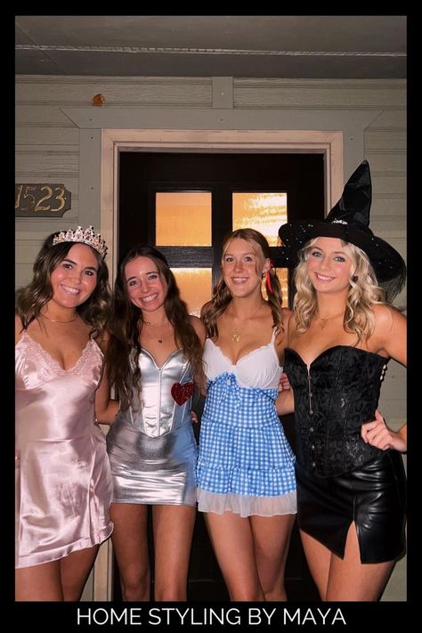 Halloween Group Costumes For Best Friends Group Costumes For 5 People, Halloween Group Costumes For 4, Group Costumes For 4, 4 People Halloween Costumes, Costumes For Best Friends, Halloween Group Costumes, Halloween Fashion Outfits, Halloween Costumes Brunette, Halloween Costumes For Work