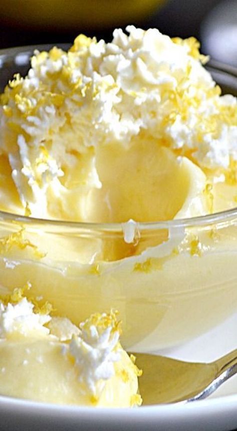 Best Lemon Desserts, Desserts For Easter, Mousse Dolce, Lemon Mousse, Lemon Dessert, Dessert Aux Fruits, Whip Cream, Oreo Dessert, Mousse Recipes