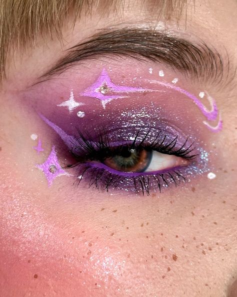 I liked working with this color scheme a lot! 💜 @odenseyecosmetics new Solmane II Moon Wish palette Eyes @beautybomb.russia Laser Blade eye pencil @influence.cosmetics White liner @suvabeauty Pastel aqualiner @influence.cosmetics Futuristic Mascara @essence.cosmetics.russia I love Extreme mascara Face @odenseyecosmetics B104 Blushes @odenseyecosmetics H108 Highlighter Lips @by_gevmua Pink Diamond tint @influence.cosmetics Plexiglass 06 Peach Iron @haniix_official Genshin Blue Pink Lense... I Love Extreme Mascara, Moon Color Palette, Highlighter Lips, Mascara Essence, Drawing Makeup, Extreme Mascara, White Liner, White Liners, Cool Makeup Looks