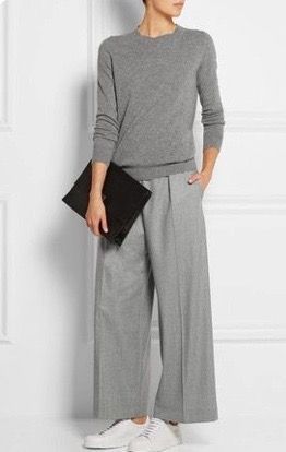 Minimalist Moda, Older Women Fashion, Casual Wear Women, Women Fashion Edgy, Mode Casual, Looks Street Style, Gray Sweater, Fashion Winter, Casual Winter Outfits