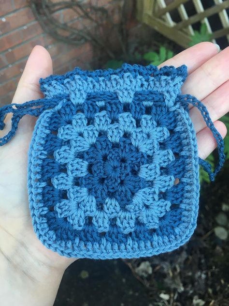 #crochetdrawstringbag #crochetminipouch #howtocrochet  Crochet Women's Bag Patterns|| Women's Fashion Ideas ||DIY Bag and Purse How To Crochet Drawstring Bag Free Crochet Pattern ||Crochet Mini Pouch Tutorialhttps://youtu.be/xhlF6qS7in4 Drawstring Pouch Crochet, Diy Bag And Purse, Crochet Mini Pouch, Crochet Drawstring Pouch, Bag Free Crochet Pattern, Crochet Craft Fair, Crochet Drawstring Bag, Pouch Crochet, Crochet Drawstring