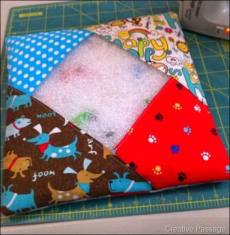 Diy Bean Bag, Spy Kit, Spy Bag, Sensory Bags, Toddler Ideas, I Spy Quilt, Quiet Time Activities, Fidget Blankets, Fidget Quilt