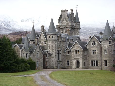 Ardverikie House, Highland Fling, Castle Photography, Fantasy Houses, Mansion Exterior, Castle Scotland, Bonnie Scotland, Castle Mansion, Stately Homes