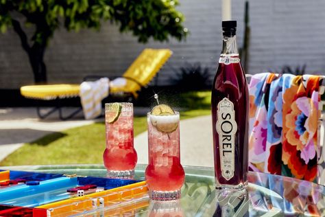 6 Sorel and Soda Cocktails for Summer 
https://chilledmagazine.com/must-mix-6-sorel-soda-cocktails/ #WhiskeyLover #CraftCocktails French 75 Drink, Scotch Cocktails, Soda Cocktails, Chili Lime Seasoning, Chili Lime, Irish Whiskey, Food Pairings, Delicious Cocktails, Cocktail Making