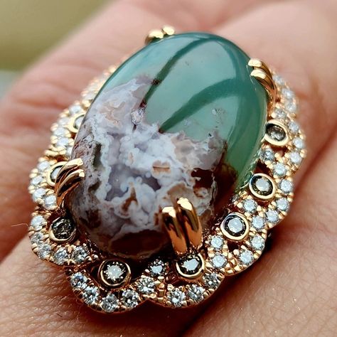 Travel where the sea crashes into the Earth with this fourteen carat Peacock Aquaprase ring. 📸: @attleborodiamondista #ring #aquaprase #earth #waves #diamonds #jewelry Golden Jubilee, Jared The Galleria Of Jewelry, Diamonds Jewelry, Chocolate Diamonds, Gold Top, Brown Diamond, Rough Diamond, Diamond Design, Natural Brown