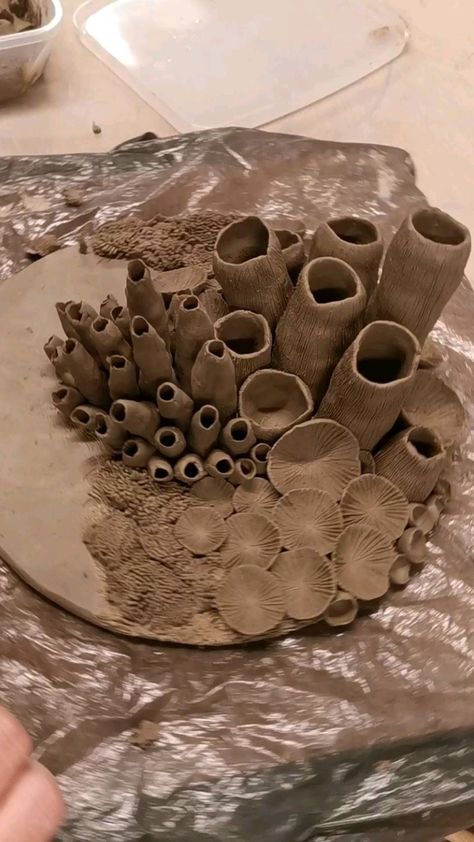 Clay Coral Reef Sculpture, Coral Reef Ceramic Sculpture, Coral Clay Art, Clay Coral Tutorial, Coral Reef Texture, Plastic Bottle Coral Reef, Pottery Coral Reef, Paper Mache Coral Reef, Ceramic Coral Sculpture