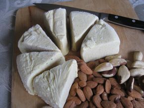 Nut Cheese, Vegan Cheese Recipes, Dairy Free Cheese, Homemade Cheese, Vegan Cooking, Vegan Foods, Vegan Cheese, Vegan Life, Vegan Eating