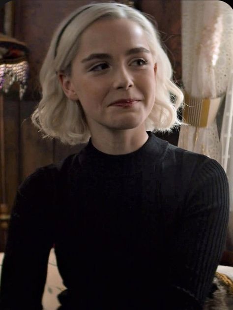 Sabrina Spellman Hair, Sabrina Spellman Style, Sabrina Cast, Sabrina Witch, Icon 5, Kiernan Shipka, Sabrina Spellman, Witch Fashion, Season Of The Witch